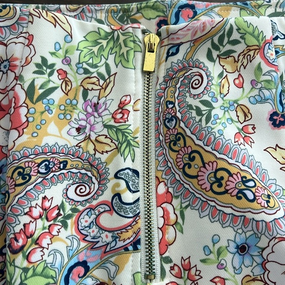 Philosophy Skirt Cream Paisley Floral Stretch Skirt - Picture 6 of 9